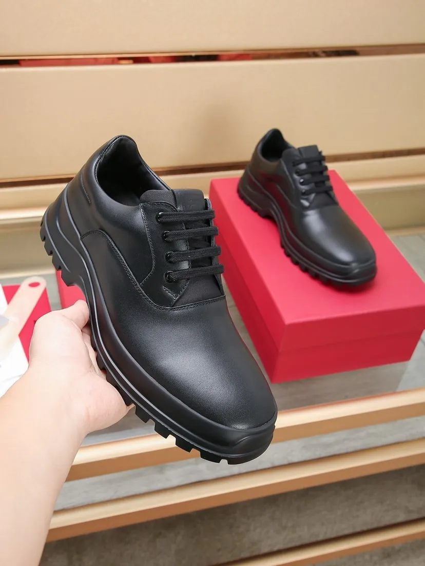 Men's men's shoes💰P660💰🔥《Ferragamo》👏Latest • High-end top brand luxury ~ purchasing agency, top quality ~. New fashionable business men's shoes🔜The uppers are made of original first-layer cowhide➕cowhide·lining, with fine workmanship. The original stylish and soft combination wear-resistant and non-slip outsole is light and comfortable on the feet. The real thing looks better in real photos. Number of yards: 38--44 (45 and 46 can be customized)